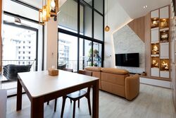 The Trilinq (D5), Condominium #557159741